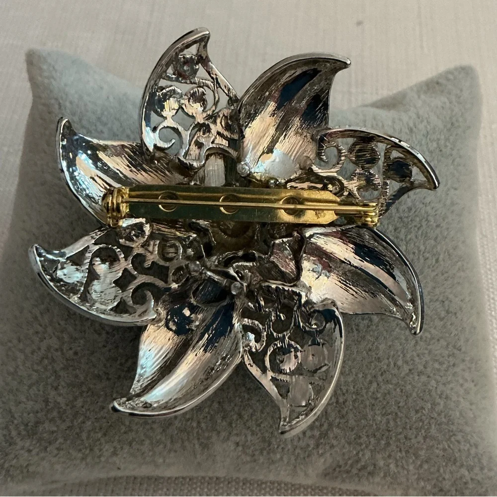 Green and Blue Vintage Enameled Rhinestone Flower Brooch